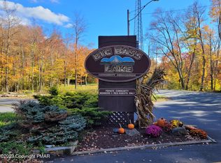 485 W Creek View Dr, Gouldsboro, PA