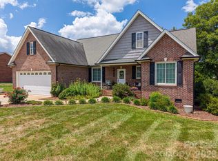 1855 Jetton Dr, Vale, NC 28168