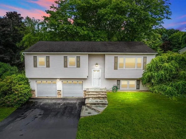 7 Sutherland Drive, Monroe, NY 10950