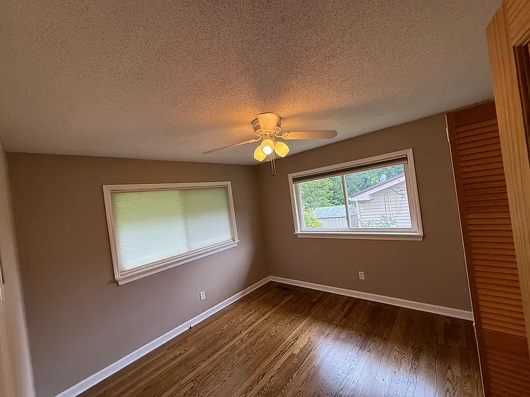 4820 Stagg Rd — Photo 17