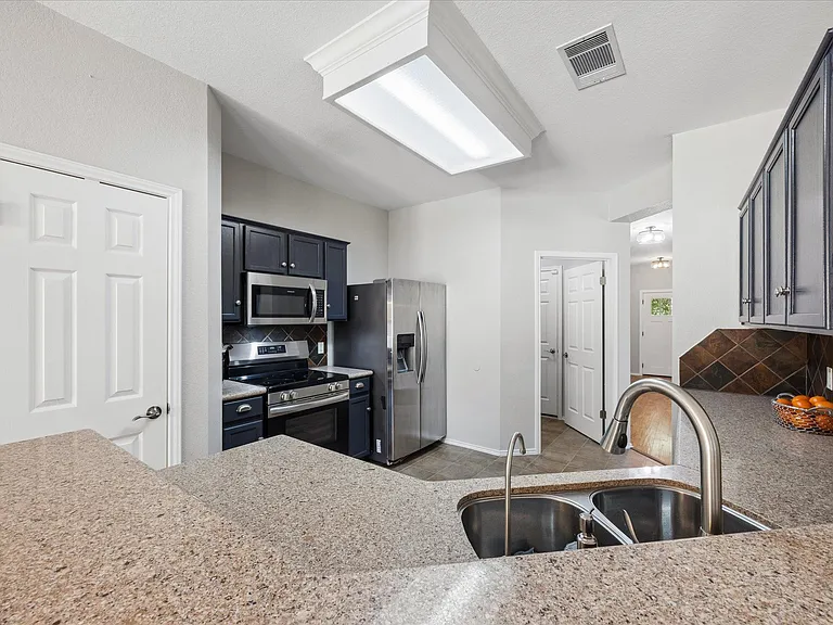 500 Millington Ln — Photo 23