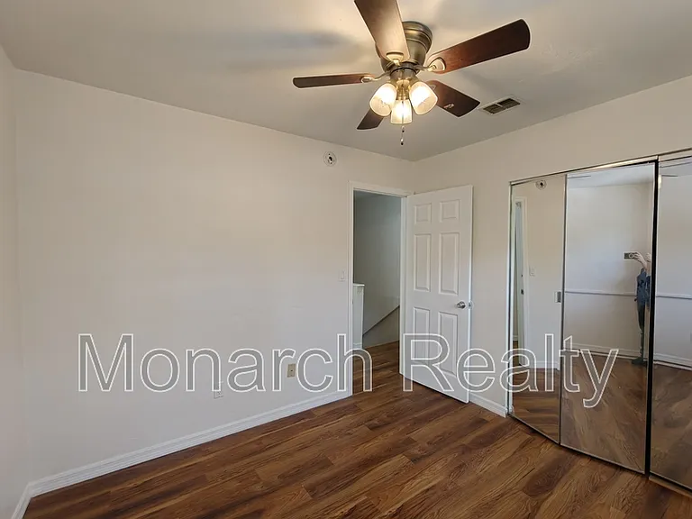 620 SW 10th Ln #4 — Photo 20