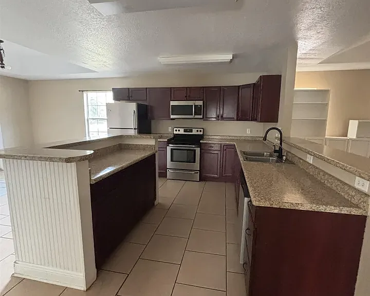 364 Carmen Rocio Way — Photo 3