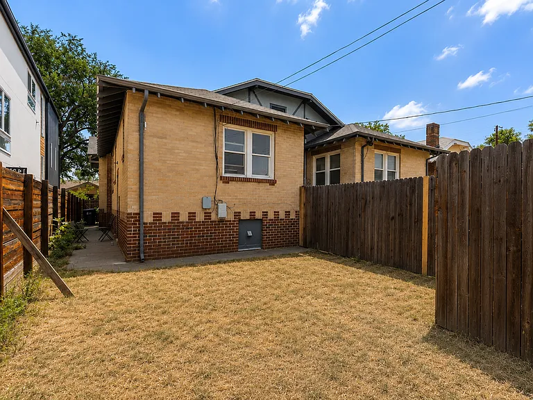 1419 N Meade St — Photo 18