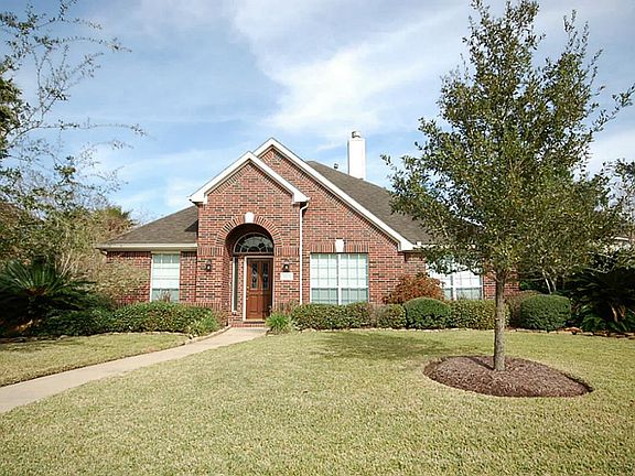 3rd image of 2601 Sandstone Creek Dr
