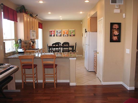 4th image of 7453 Schuyler Ct