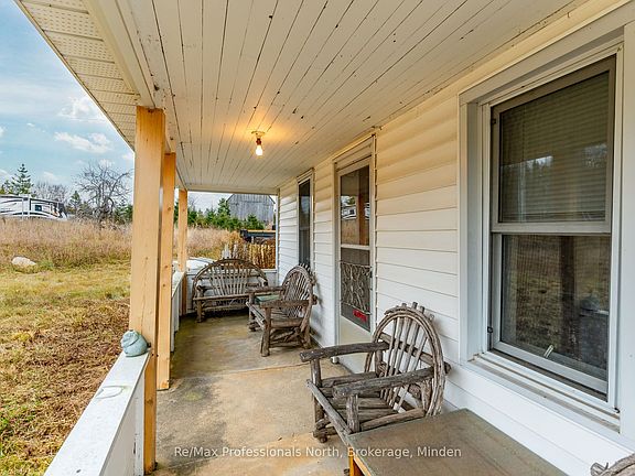 4th image of 1047 McCrea Rd