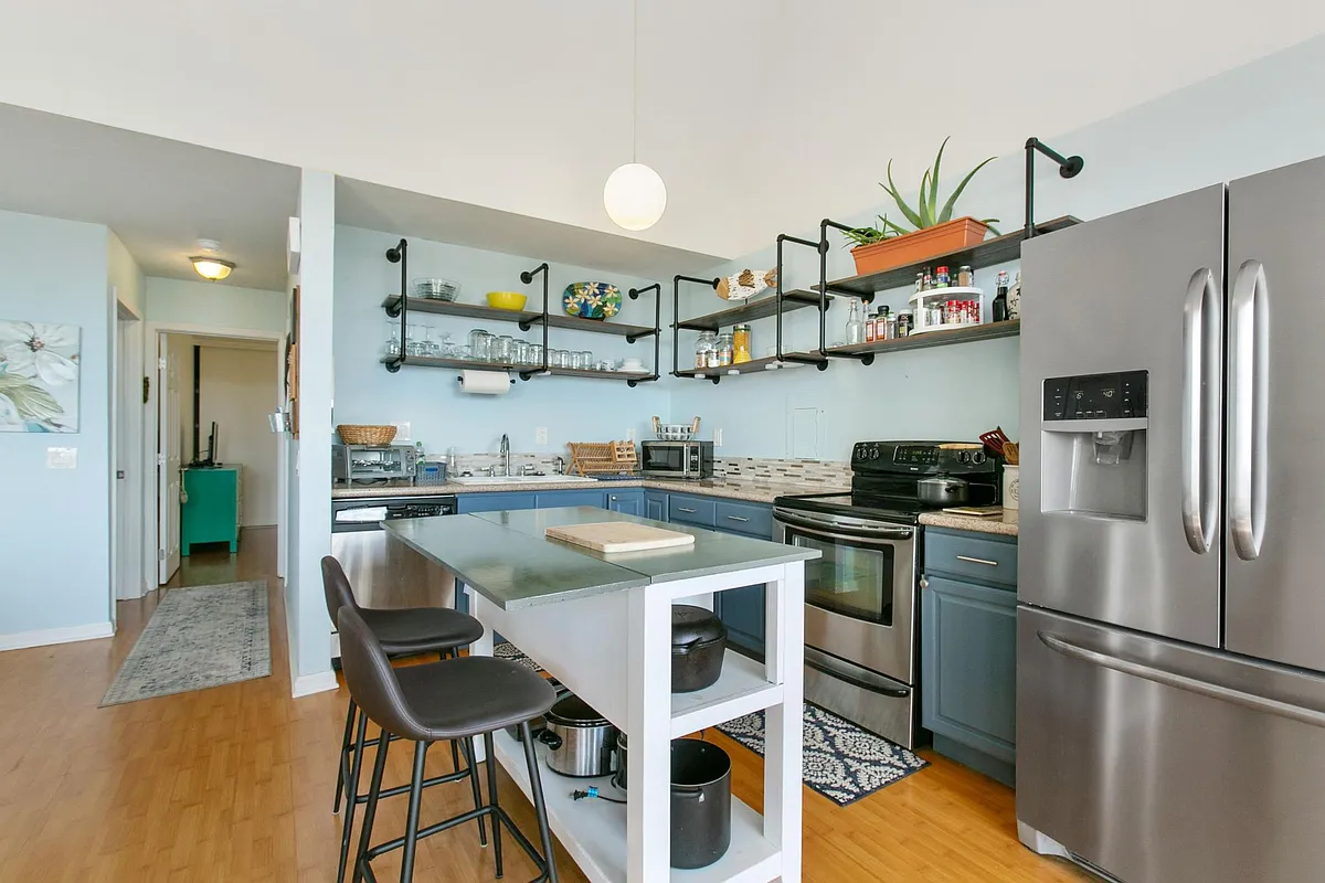Upgraded kitchen, appliances and chef tools - 84-688 Ala Mahiku St