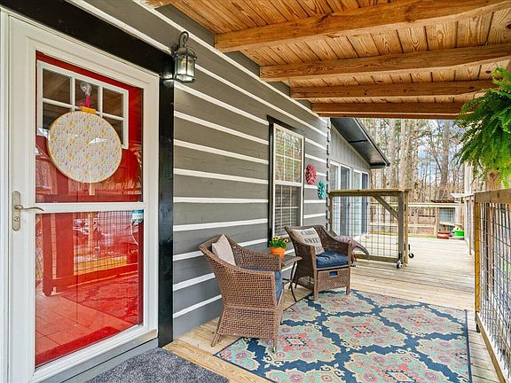 3rd image of 464 Piney Hill Rd