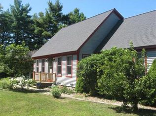 51 Underwood Rd, Hubbardston, MA 01452