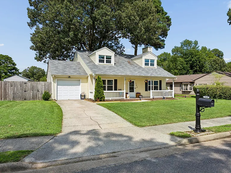 160 Fairmont Dr — Photo 5