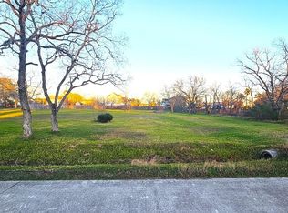 4131 Grand Blvd, Dickinson, TX 77539