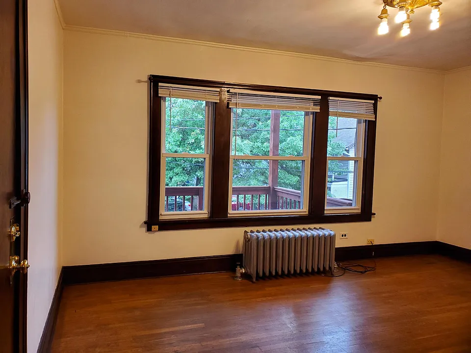 15639 Madison Ave #4
