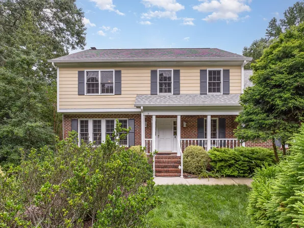 10008 Whitestone Rd, Raleigh, NC 27615