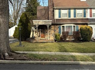 527 Boyer Rd, Cheltenham, PA 19012