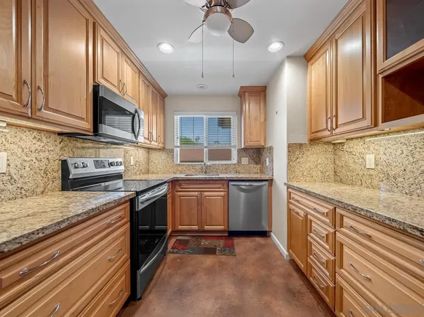 1044 La Ventana Ct, San Marcos, CA 92078