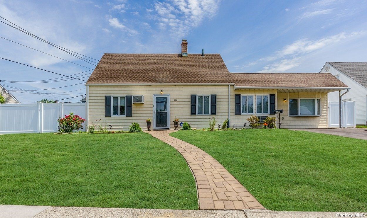 381 Gardiners Avenue, Levittown, NY 11756 Zillow