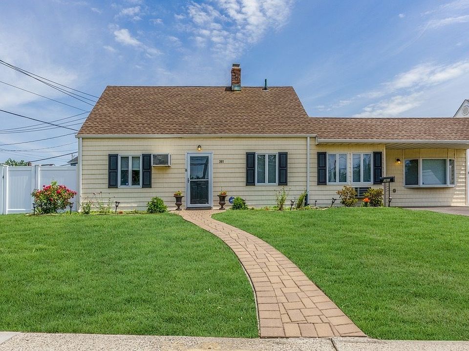 381 Gardiners Avenue, Levittown, NY 11756 Zillow