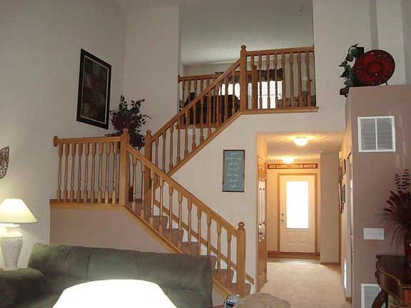 3rd image of 6044 Pennington Creek Dr