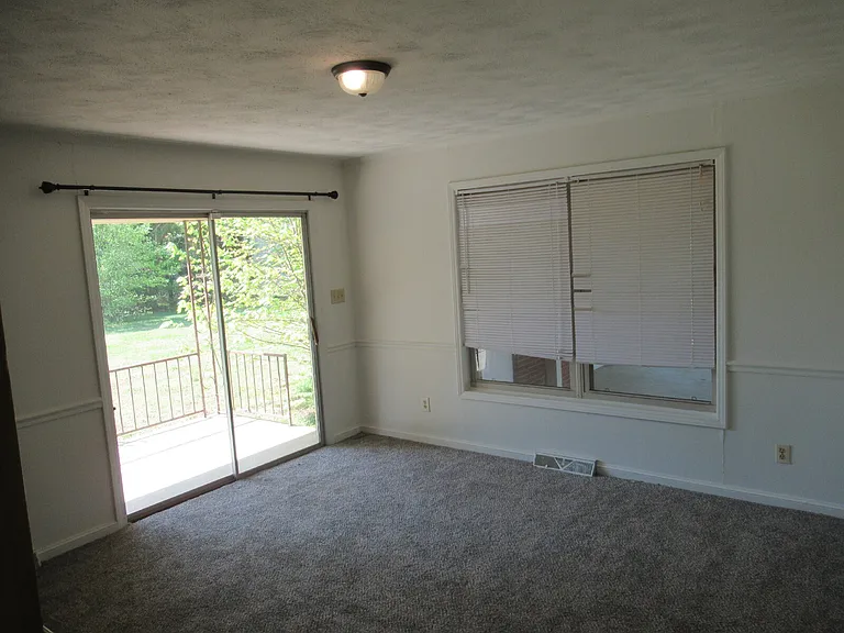5767 E State Highway 150 — Photo 5