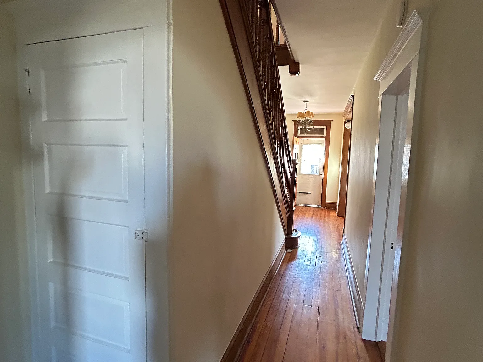 2 bed, 1616 sqft, $1,300 — Photo 3
