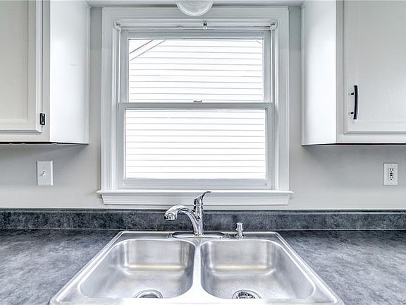 4th image of 6044 Shiloh Pl