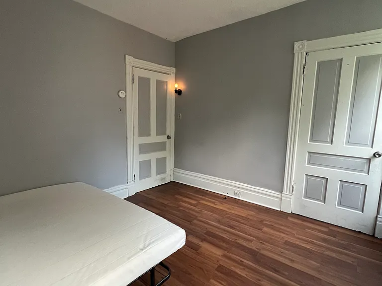 627 College St #1 — Photo 26