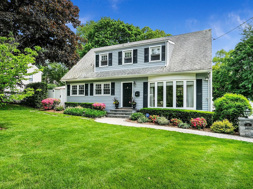 1st image of 111 Keats Ave