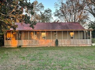 1782 Lakehall Rd, Lake Village, AR 71653