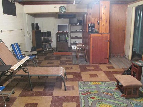 5th image of 1027 Spatz Ct