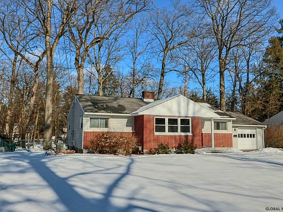 3rd image of 41 Saratoga Dr