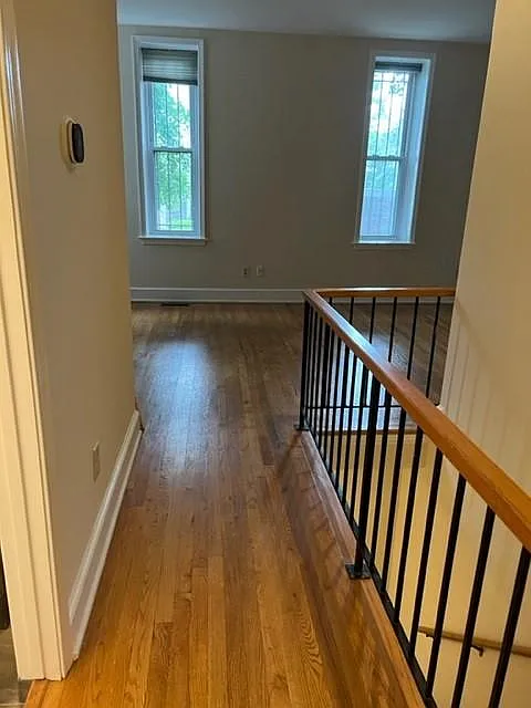Building Photo - 676 4th St NE #105