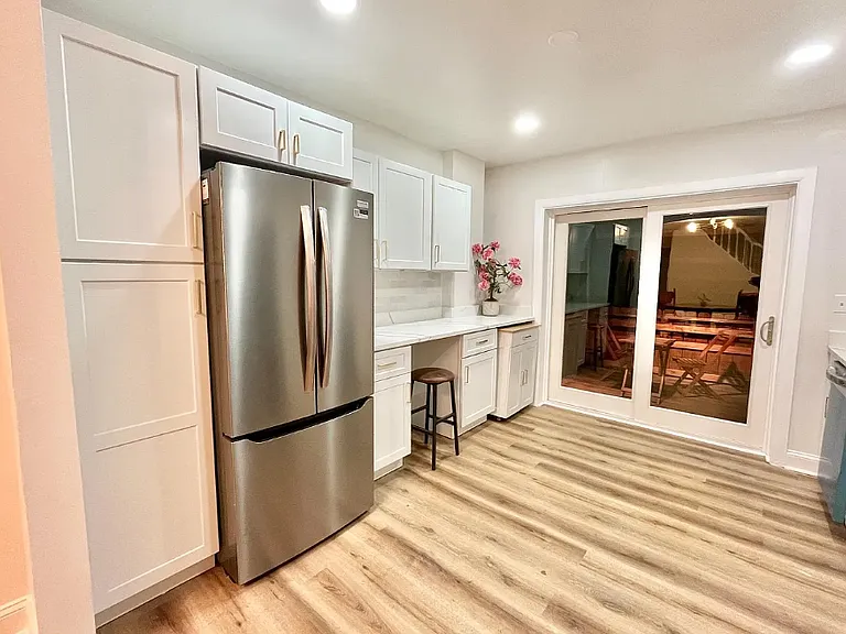 2725 Huntingdon Ave — Photo 14