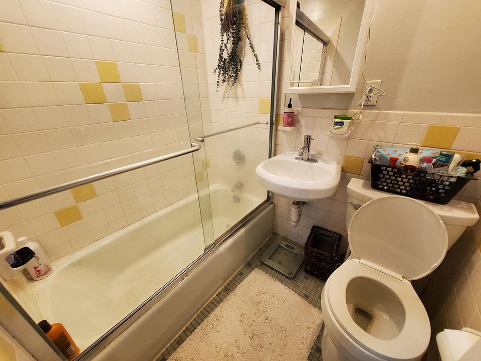 2nd image of 158 Saint Botolph St #21