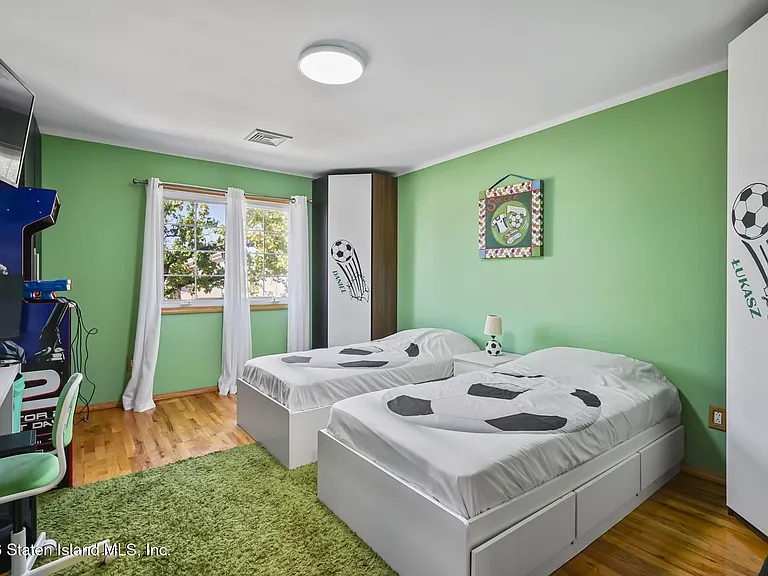 40 Devens St #1&2 — Photo 22