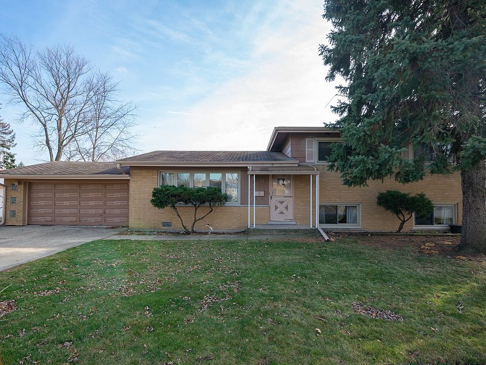 1st image of 111 N Pamela Dr