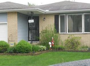 15052 Rochelle Dr, Maple Heights, OH 44137