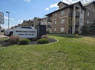 16969 E 24th St SW #1106, Calgary, AB T2Y0J7