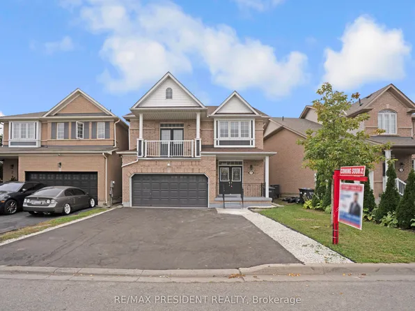 4 Chalkfarm Cres, Brampton, ON L7A 3V8