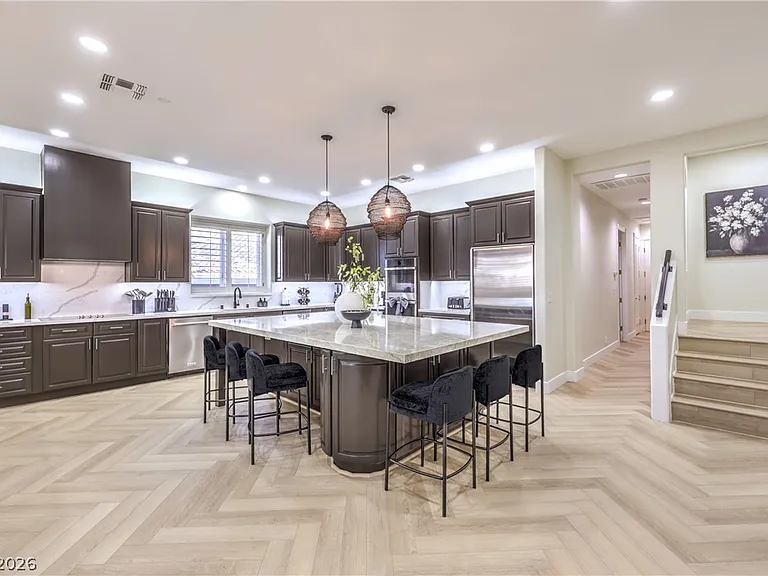 7520 Captains Harbor Dr — Photo 10
