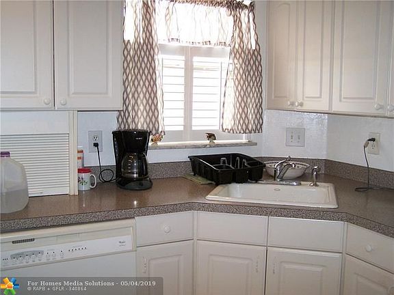 4th image of 8280 Sunrise Lakes Blvd APT 302