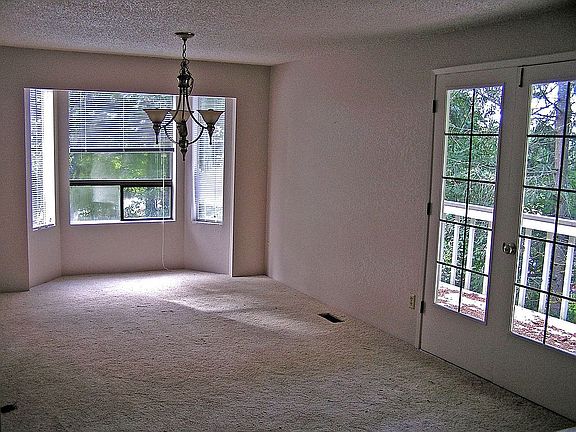 4th image of 32613 194th Ave SE