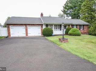 111 S Eastview Ave, Feasterville, PA 19053