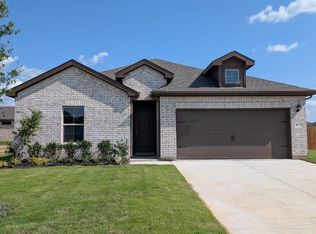 933 Boll Weevil Dr, Cleburne, TX 76031