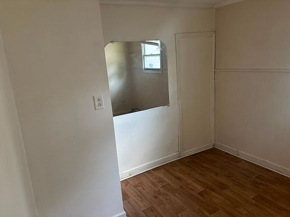 2nd image of 1501 W 4th St #14