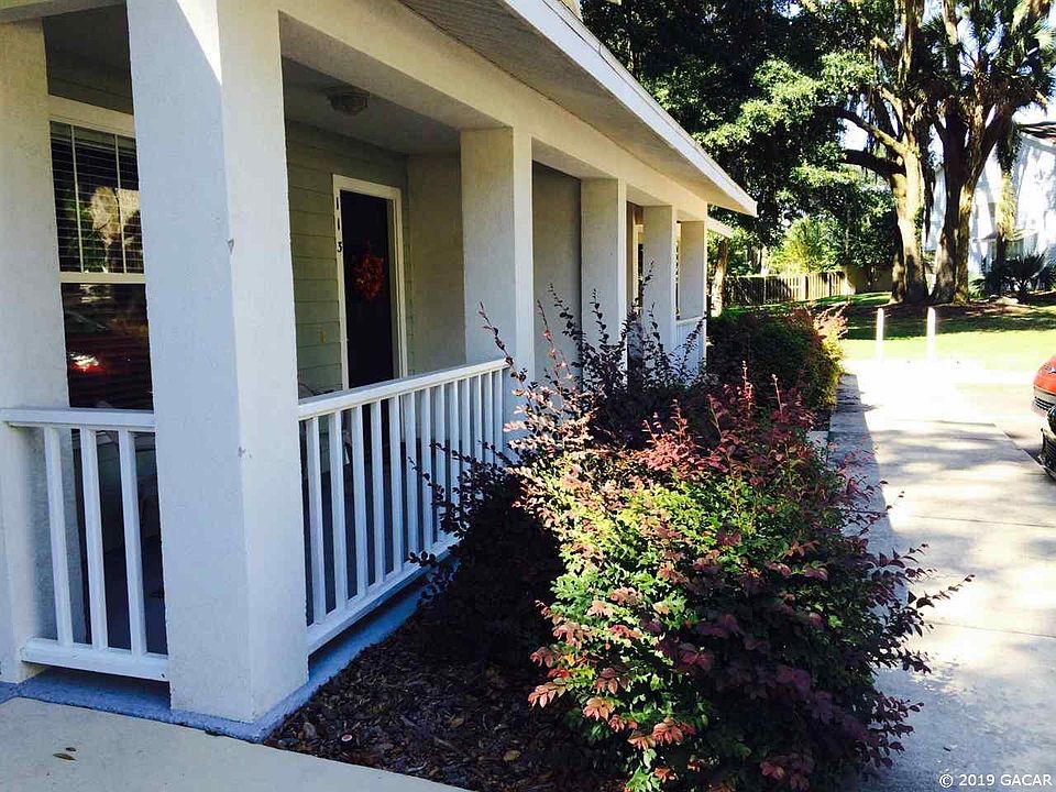 2nd image of 4618 SW 48th Way