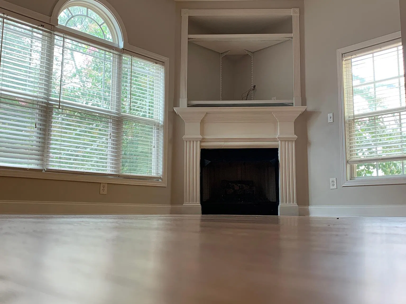 2 bed, 3.5 bath, 1700 sqft, $2,800 — Photo 3