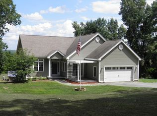 115 Fisherdick Rd, Ware, MA 01082