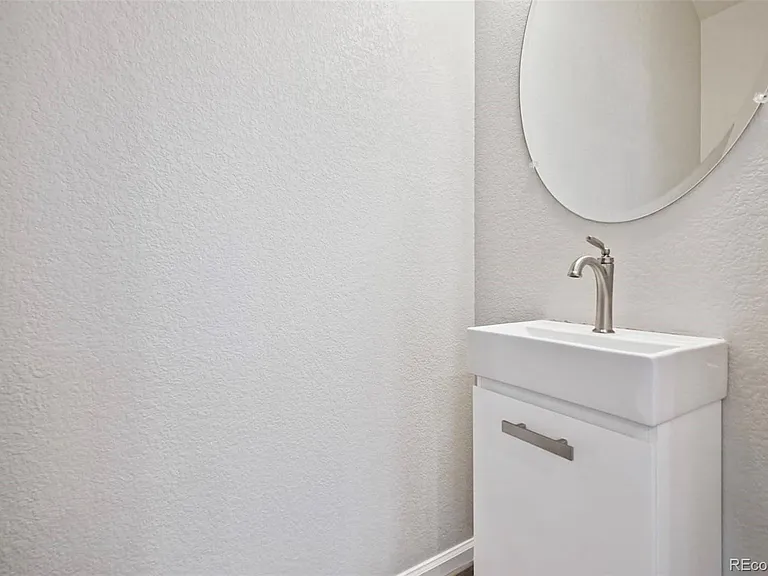 9624 Lytle Grv — Photo 10