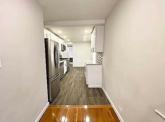 3rd image of 349 Leland Ave House 2